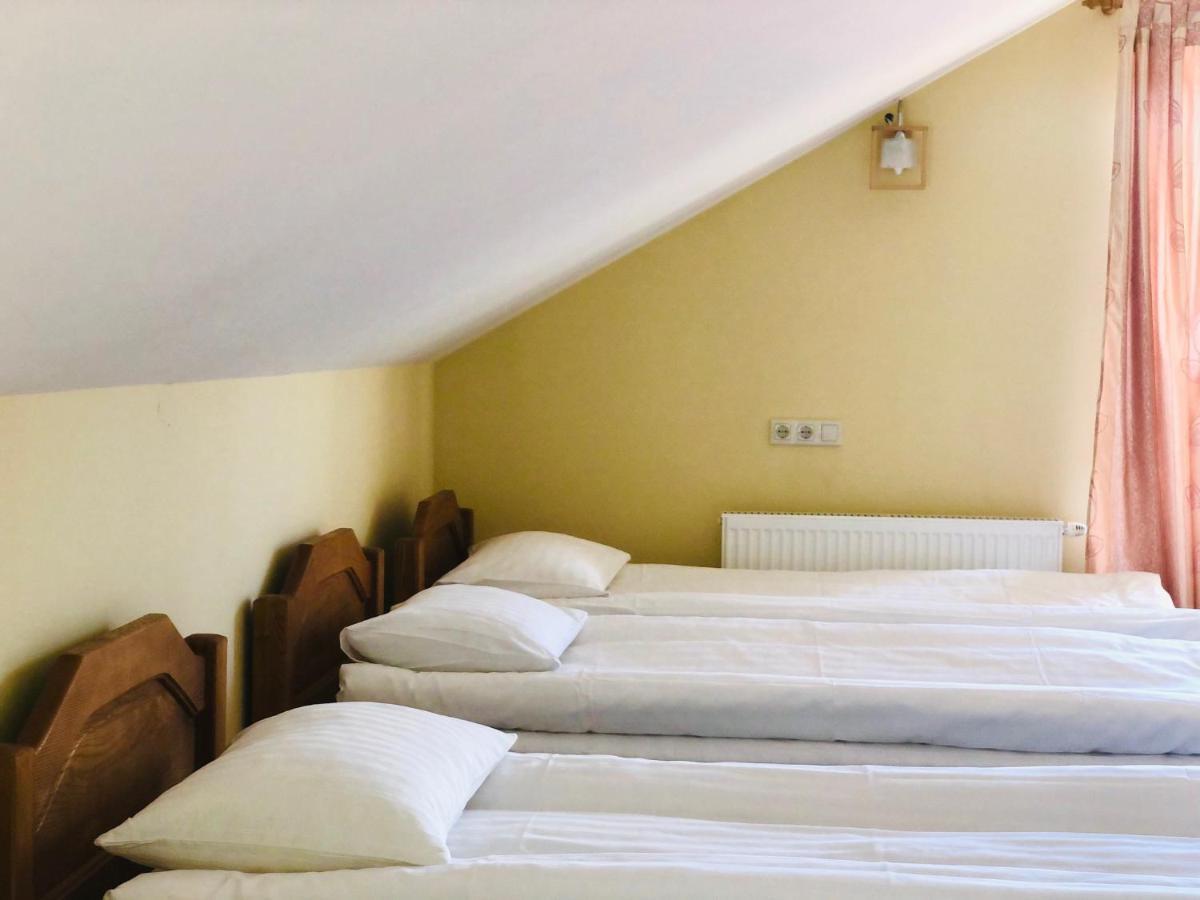 Hotel Jurvinge Zadvainai Esterno foto